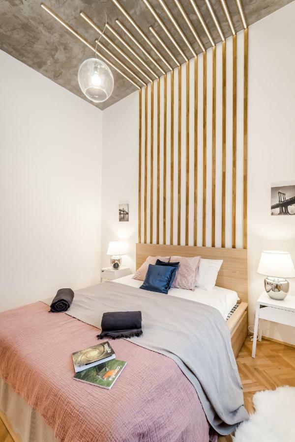 Szerzodesbontas - Industrial Fantasy Appartement *