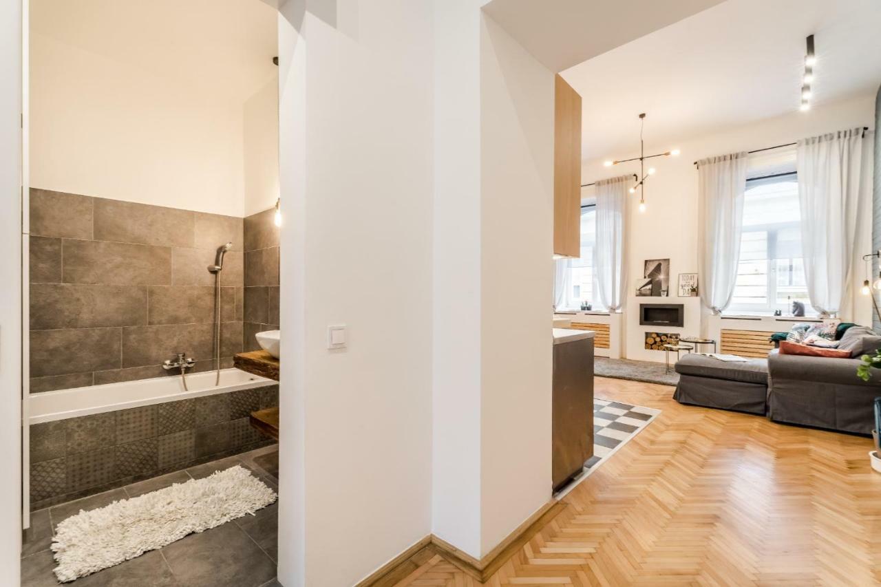 Szerzodesbontas - Industrial Fantasy Appartement *